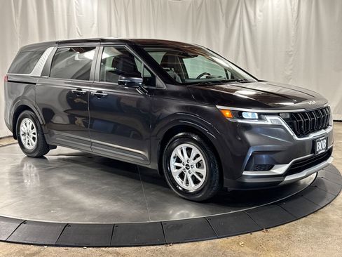 Certified 2022 Kia Carnival LX w/ Paint Protection Package image 10