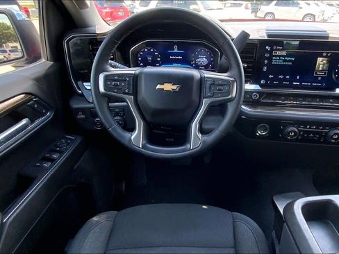 Used 2023 Chevrolet Silverado 1500 LT RWD image 6