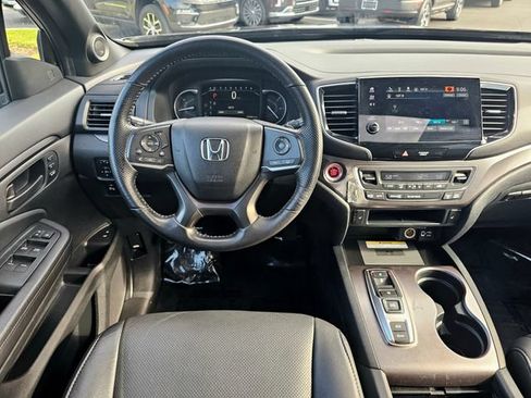 Used 2023 Honda Passport EX-L image 32