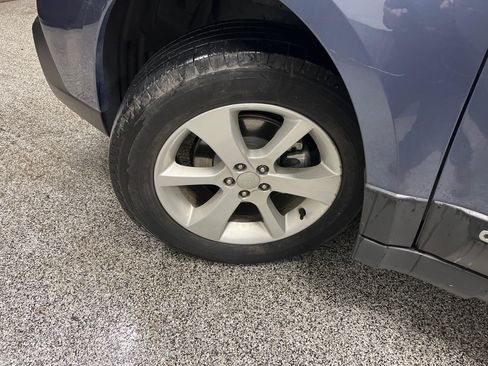 Used 2013 Subaru Outback 2.5i Premium w/ All-Weather Pkg image 9