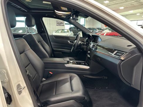 Used 2014 Mercedes-Benz E 350 Sedan image 35