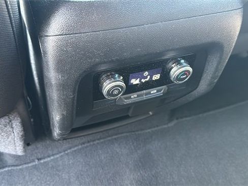 Certified 2025 GMC Acadia Elevation image 25