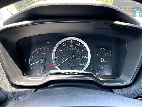 Used 2021 Toyota Corolla LE w/ LE Convenience Package FWD image 10