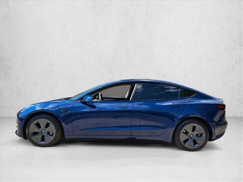Used 2022 Tesla Model 3 Long Range AWD/4WD image 10
