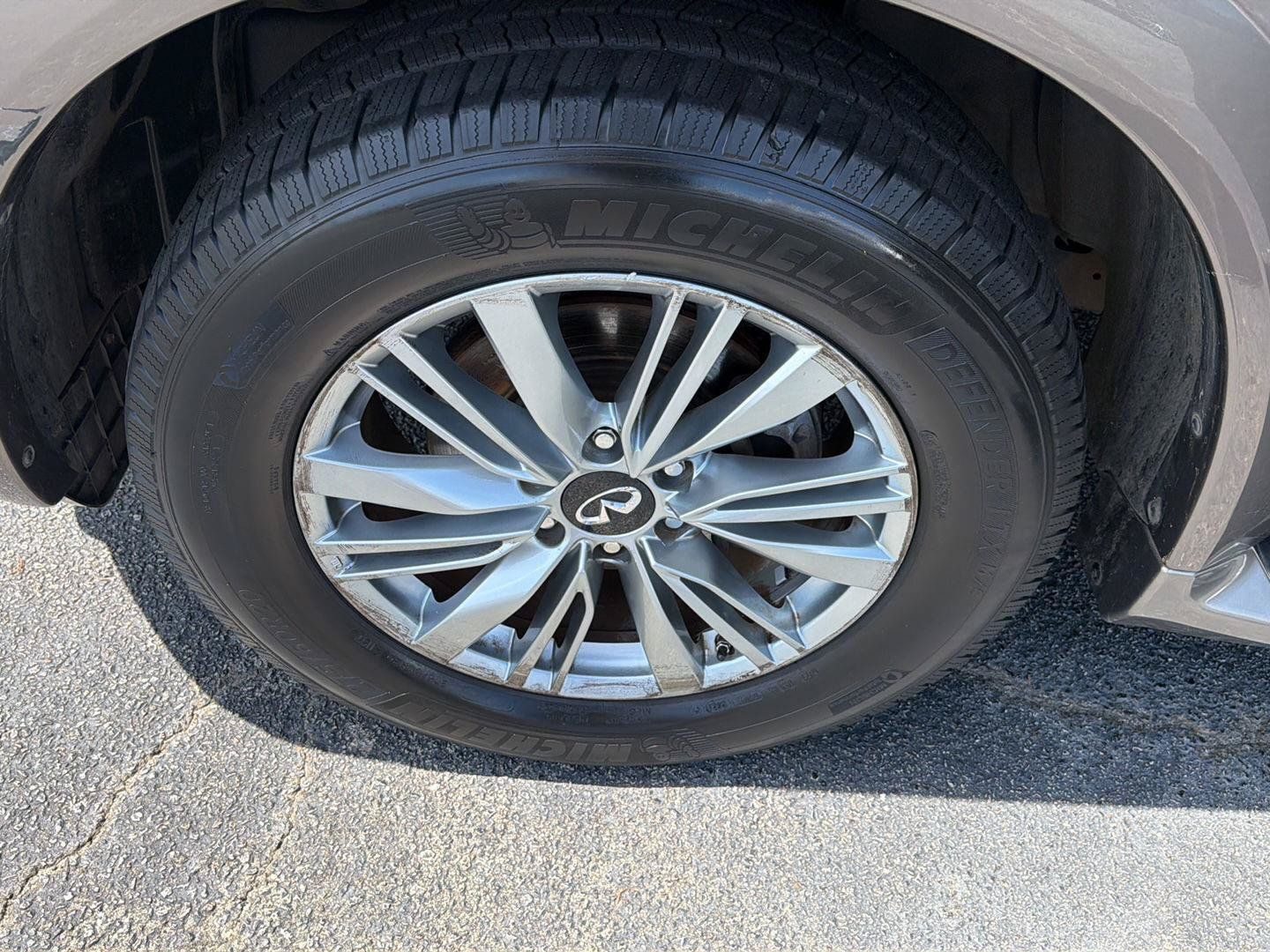 Used 2018 INFINITI QX80 2WD w/ Driver Assistance Package image 41