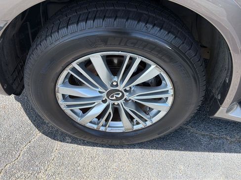 Used 2018 INFINITI QX80 2WD w/ Driver Assistance Package image 41