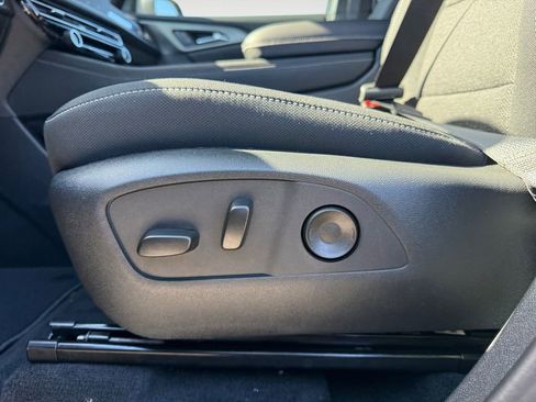 New 2026 Chevrolet Traverse LT w/ Driver Confidence Package image 18