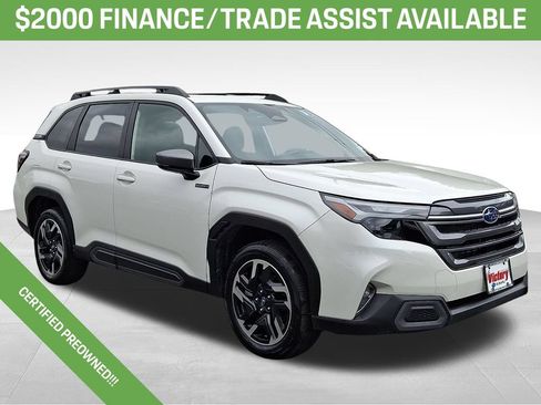 Used 2025 Subaru Forester Limited AWD/4WD image 1