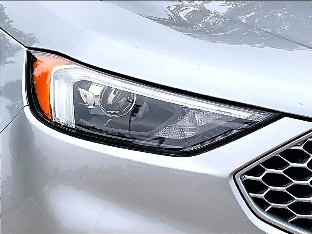 Used 2024 Ford Edge SEL AWD/4WD image 35
