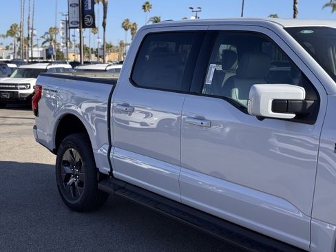 New 2025 Ford F150 Lightning Lariat image 5