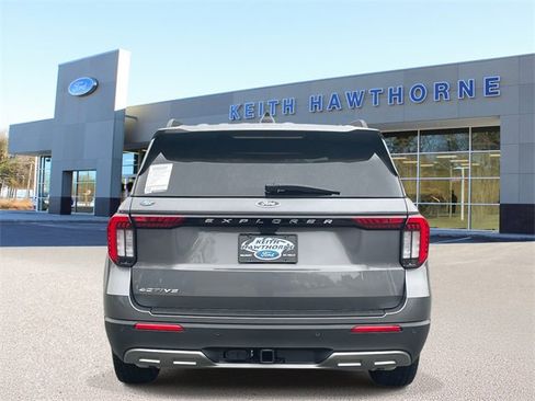 New 2026 Ford Explorer Active w/ Active Comfort Package image 5