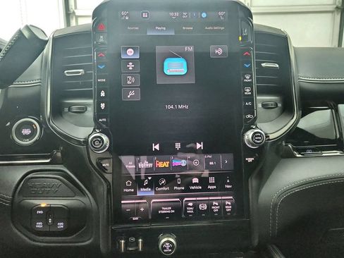 New 2026 RAM 2500 Limited AWD/4WD image 24
