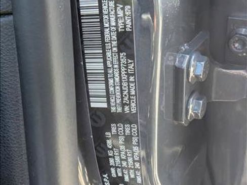 Used 2023 Jeep Renegade Latitude AWD/4WD image 24
