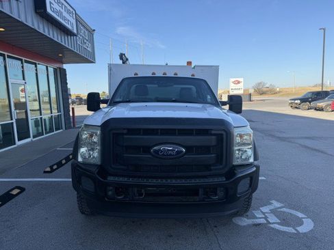 Used 2012 Ford F550 4x4 Regular Cab Super Duty w/ Payload Upgrade Pkg image 13