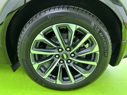 Used 2024 Cadillac Lyriq Sport w/ LPO, Floor Liner Package AWD/4WD image 15