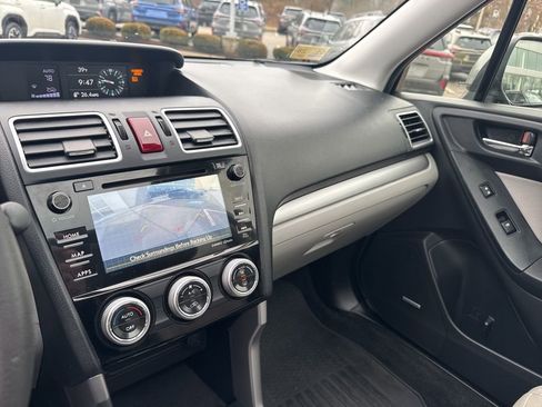 Used 2016 Subaru Forester 2.5i Limited image 19
