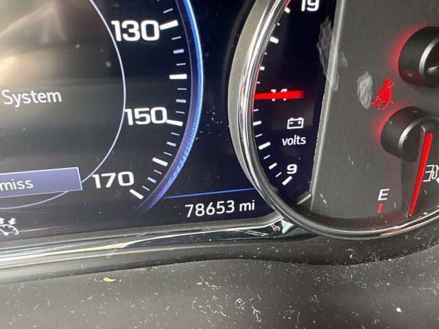 Used 2020 GMC Acadia Denali w/ Technology Package FWD image 13