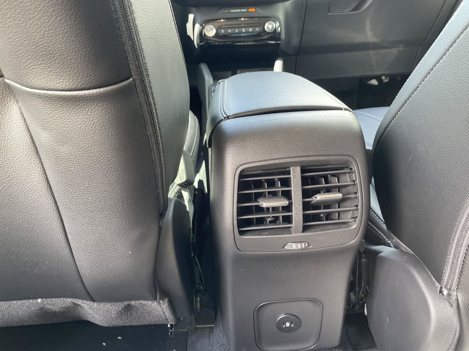 Used 2026 Ford Escape Platinum w/ Premium Technology Package AWD/4WD image 25