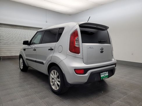 Used 2013 Kia Soul + image 5