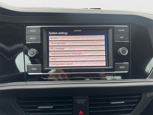 Used 2023 Volkswagen Jetta SE image 12