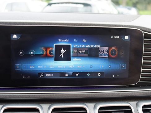 Used 2020 Mercedes-Benz GLS 450 4MATIC image 28