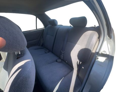 Used 2001 Toyota Corolla LE FWD image 12