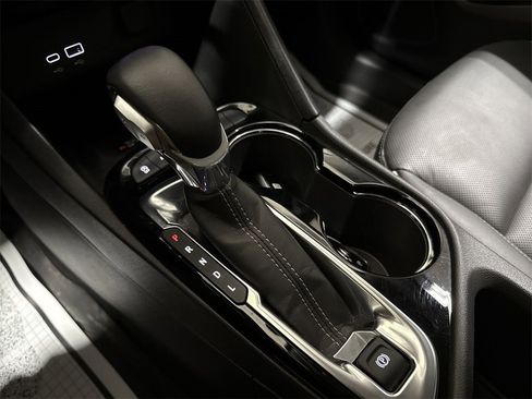 Used 2024 Buick Encore GX Avenir w/ Avenir Technology Package image 17