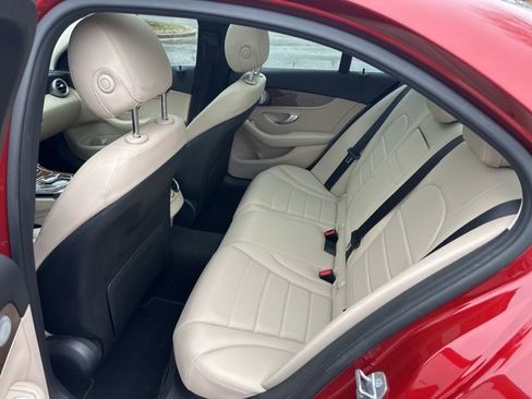 Used 2017 Mercedes-Benz C 300 4MATIC Sedan image 9
