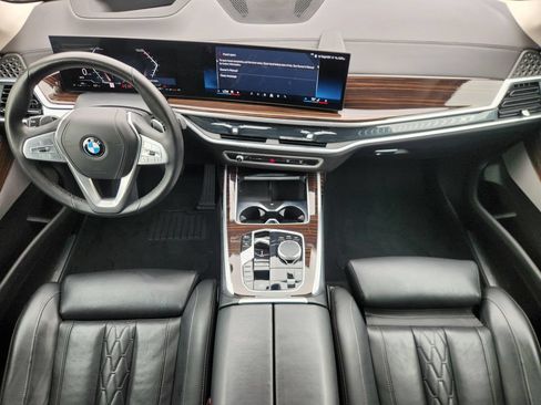 Used 2026 BMW X7 xDrive40i AWD/4WD image 25