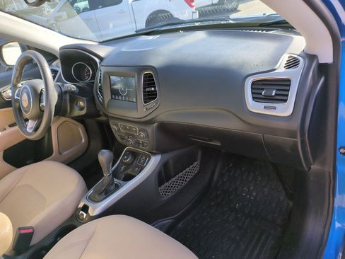 Used 2020 Jeep Compass Sport image 34
