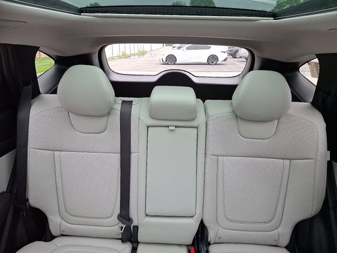 New 2025 Hyundai Tucson Limited image 13