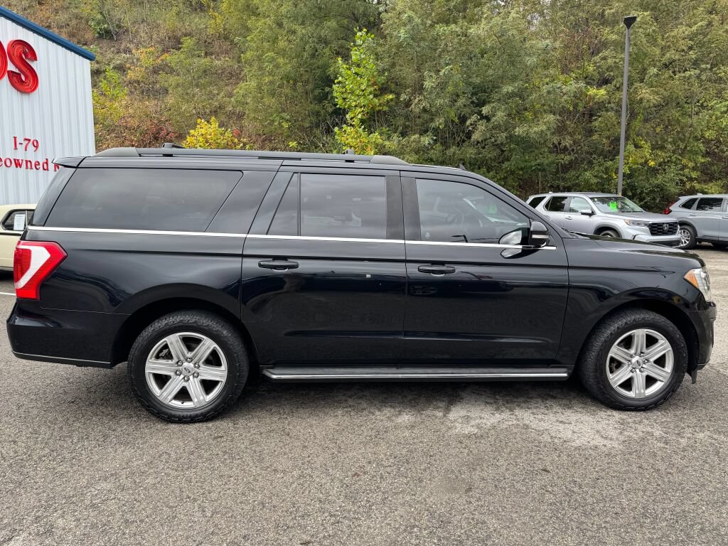 Used 2018 Ford Expedition Max XLT w/ Equipment Group 202A AWD/4WD image 8