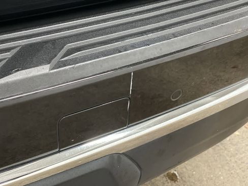 Used 2023 GMC Yukon SLT image 37