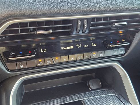 Used 2024 MAZDA CX-90 3.3 Turbo w/ Preferred Plus image 22