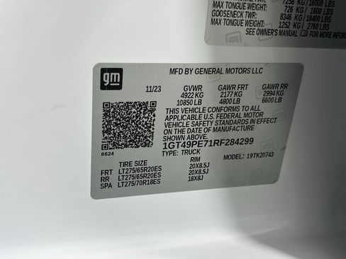 Used 2024 GMC Sierra 2500 AT4 w/ AT4 Preferred Package image 37