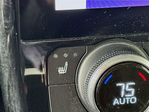 Used 2023 Toyota Highlander Bronze Edition image 20