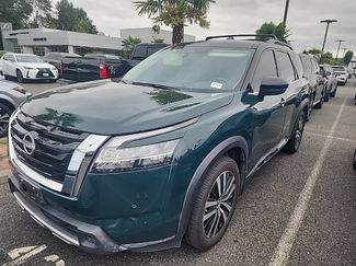 Used 2023 Nissan Pathfinder Platinum w/ Lighting Package (N92) AWD/4WD video 1