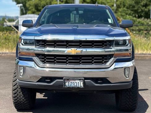Used 2017 Chevrolet Silverado 1500 LT w/ All Star Edition AWD/4WD image 8