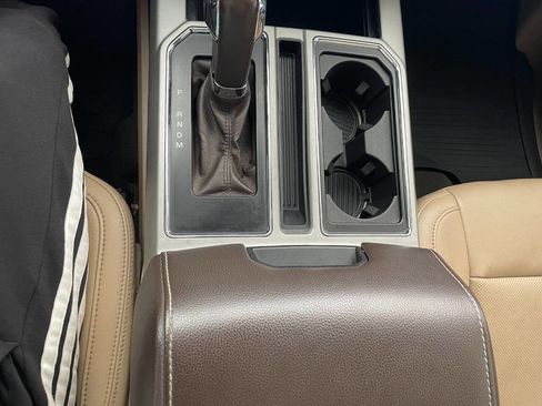 Used 2019 Ford F150 Lariat w/ Equipment Group 501A Mid image 40