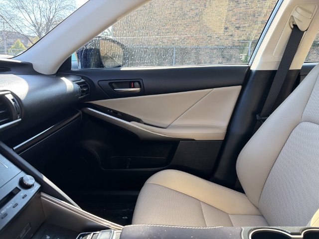 Used 2017 Lexus IS 300 AWD w/ Navigation System Package image 16