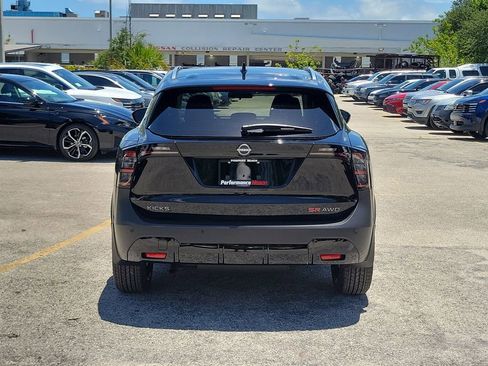 New 2026 Nissan Kicks SR AWD/4WD image 6
