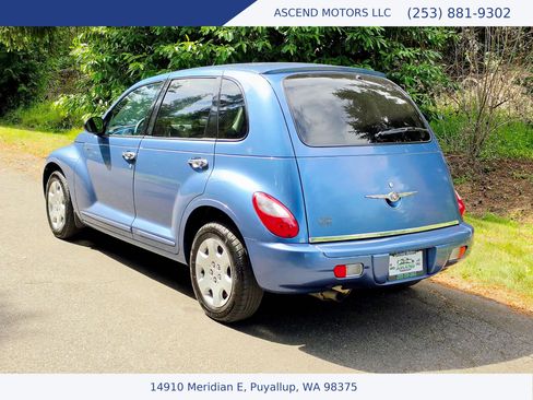 Used 2006 Chrysler PT Cruiser Touring FWD image 3