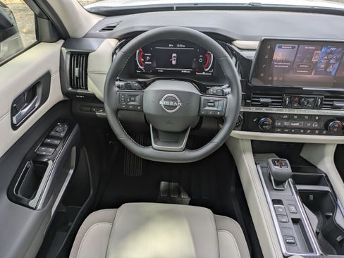 New 2026 Nissan Pathfinder SL FWD image 20
