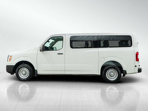 Used 2020 Nissan NV 3500 S image 2