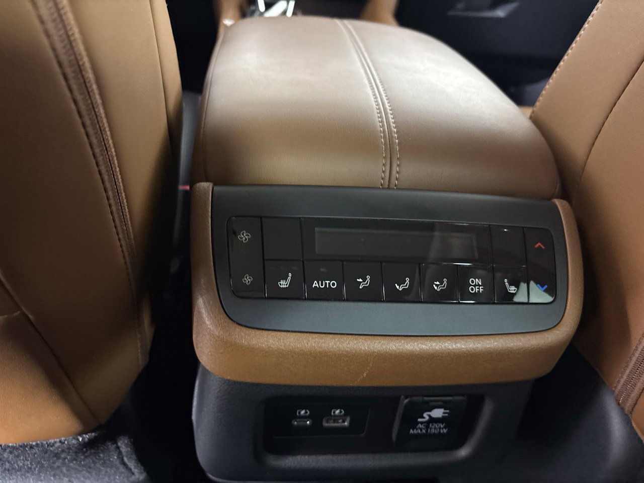 Used 2025 Nissan Pathfinder Platinum w/ Cargo Package FWD image 29