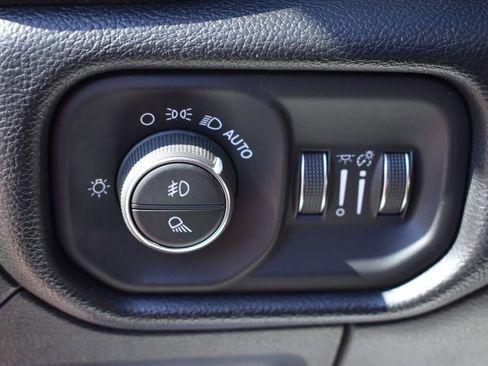 Used 2022 RAM 1500 Laramie image 28