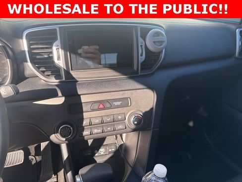 Used 2018 Kia Sportage LX image 8