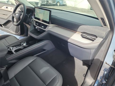 New 2026 Ford Explorer Active w/ Active Comfort Package image 23