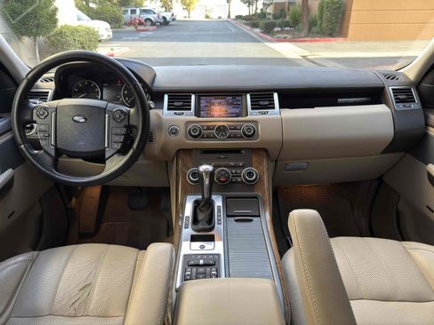 Used 2013 Land Rover Range Rover Sport HSE LUX image 19