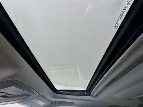 Used 2015 Chevrolet Tahoe LT image 21